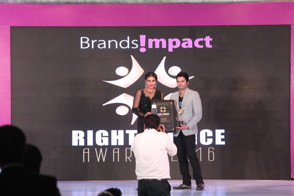 BrandsImpact Right Choice Plaque